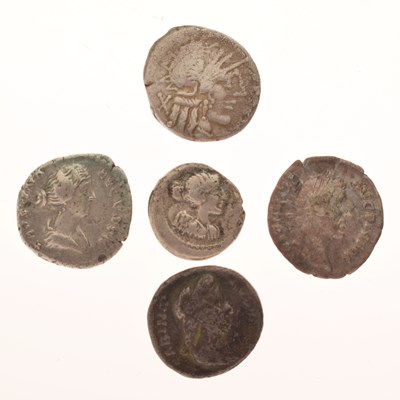 Lot 256 - Greek/Roman coinage to include Roman denarius etc