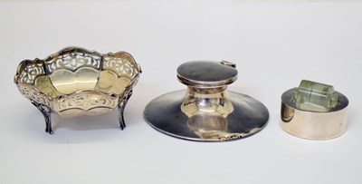 Lot 301 - Edward VII silver capstand ink well and stamp roller, and a George V bon-bon dish