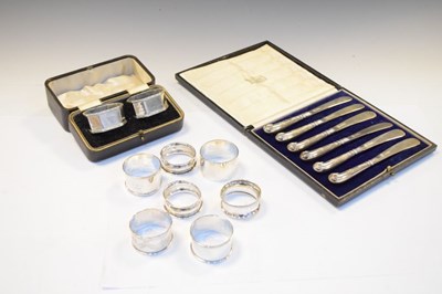 Lot 155 - Assorted silver napkin rings