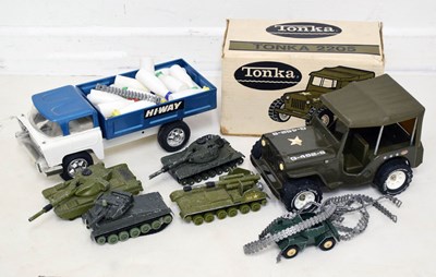 Lot 455 - Mixed group of toys including Tonka 2205 Jeep