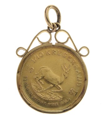 Lot 20 - South African gold 1/10 Krugerrand, 1981, in 9ct gold mount