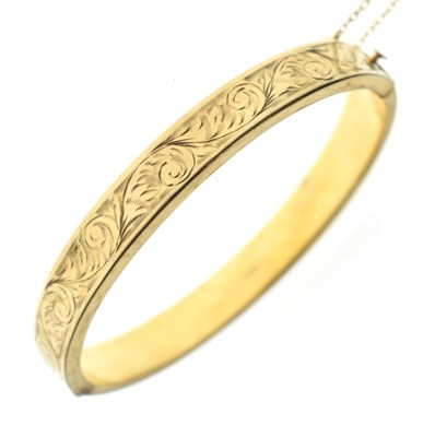 Lot 163 - 9ct gold snap bangle