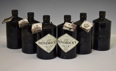 Lot Hendrick's small batch handcrafted Gin