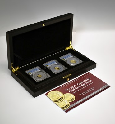 Lot 12 - Queen Elizabeth II - Tristan da Cunha 'Twelve-Sided Gold Sovereign Series' three coin set, 2017