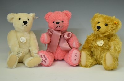 Lot 471 - Hermann and Steiff bears