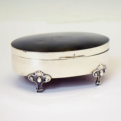 Lot 265 - George V silver oval box