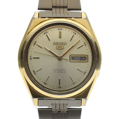Lot 219 - Seiko - 5 two-tone bracelet watch