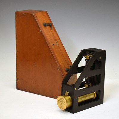 Lot 414 - Second World War period E.R. Watts & Son Ltd. Watkin large Mk.I clinometer