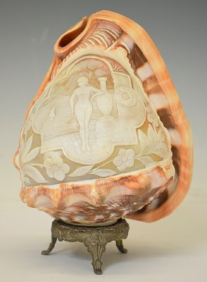 Lot 378 - Carved shell cameo lamp 'Ile du Levant'