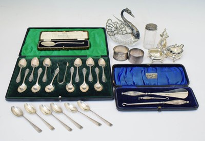 Lot 289 - Quantity of silver items to include a cased set of twelve George V teaspoons and sugar tongs, etc