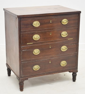 Lot 718 - Georgian mahogany commode