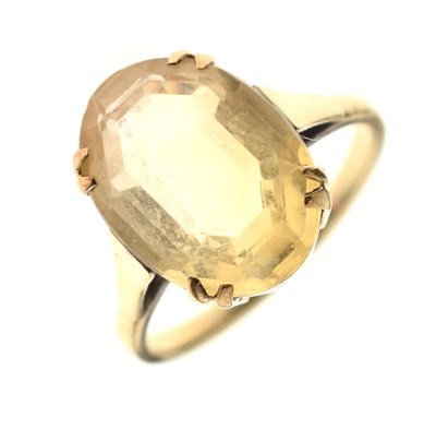 Lot 91 - Citrine yellow metal dress ring