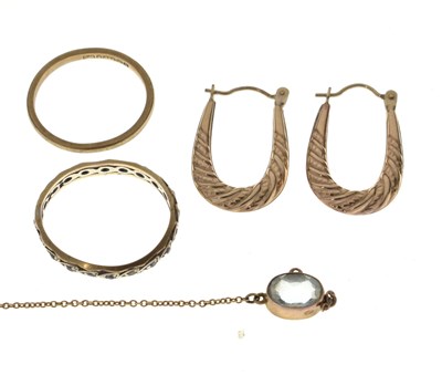 Lot 94 - Small group of jewellery comprising an Edwardian aquamarine pendant necklace (a/f)
