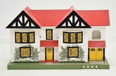 Lot 357 - Vintage children's dollhouse