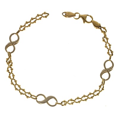 Lot 72 - Bi-colour fancy link bracelet