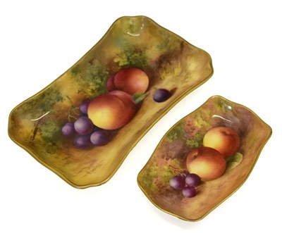 Lot 192 - Royal Worcester - Fruit painted pin dish, etc
