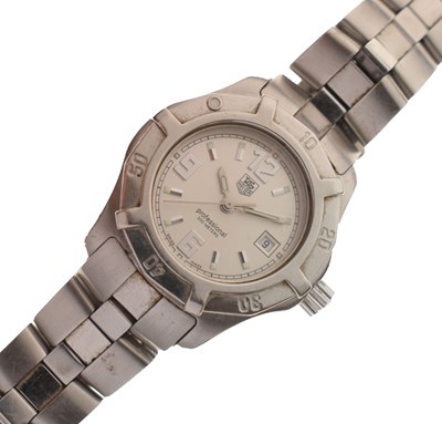 Lot 117 - Tag Heuer - Lady's Professional stainless steel bracelet watch, ref. WN131C-0