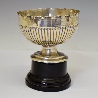 Lot 165 - George V silver rose bowl with engraved inscription 'Stock Bird Trophy'