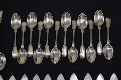 Lot 88 - Composite 20th century Fiddle & Thread pattern flatware service
