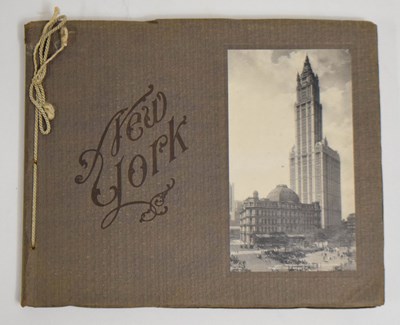 Lot 465 - Early 20th century New York souvenir book