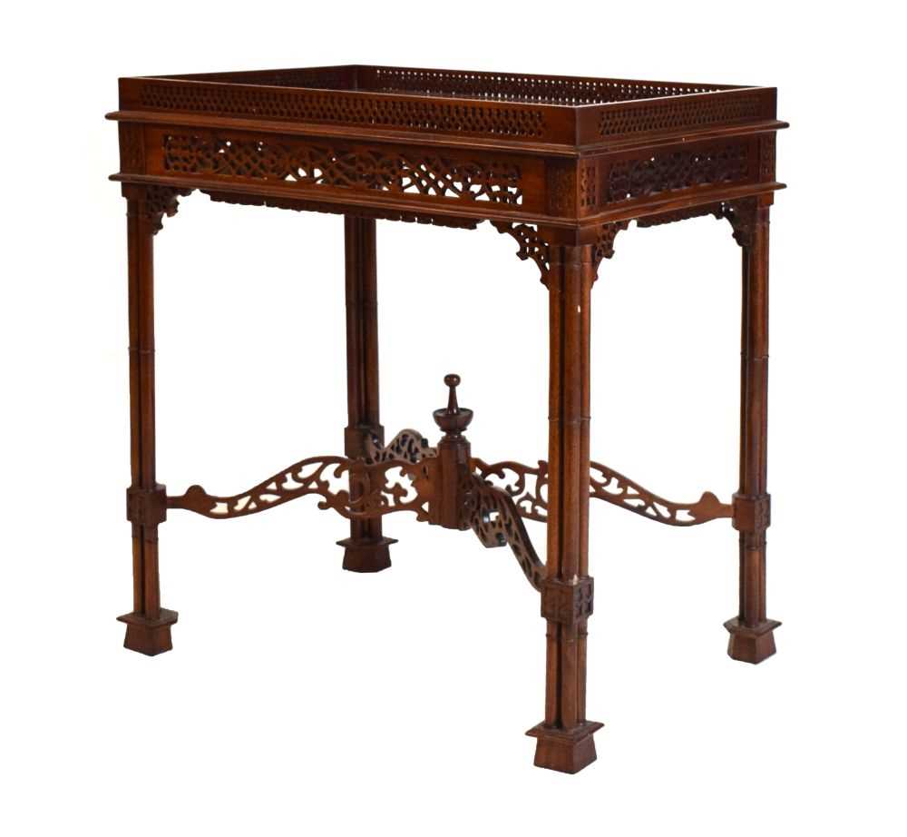 Lot 659 - Reproduction Chippendale-style occasional table