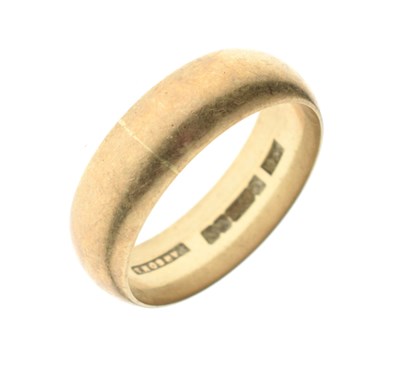 Lot 51 - 9ct gold wedding band