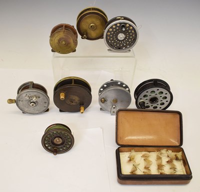 Lot 323 - Collection of vintage fishing equipment