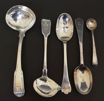 Lot 152 - Quantity of silver flatware