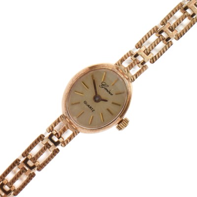 Lot 122 - Genève - Lady's 9ct gold bracelet watch