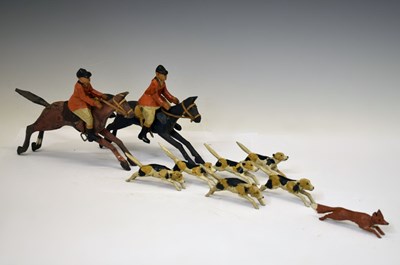 Lot 176 - Attributed to Frank Whittington of Forest Toys - Early 20th century hunting group