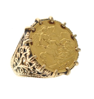 Lot 207 - Edward VII gold half sovereign, 1907, in 9ct gold ring setting
