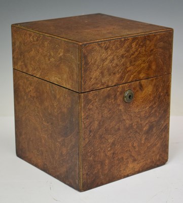 Lot 287 - 19th century burr elm or pollard oak decanter box