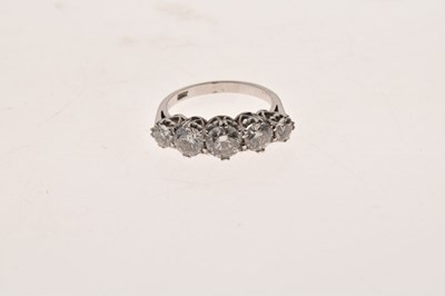 Lot 1 - Five-stone diamond ring