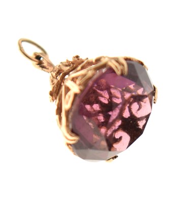 Lot 74 - 9ct gold fob seal set large faceted purple stone