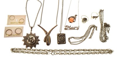 Lot 102 - Quantity of silver jewellery including pendants, etc