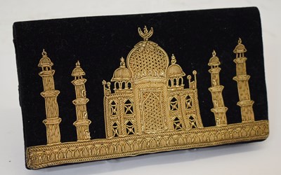 Lot 299 - Early 20th century Indian evening bag