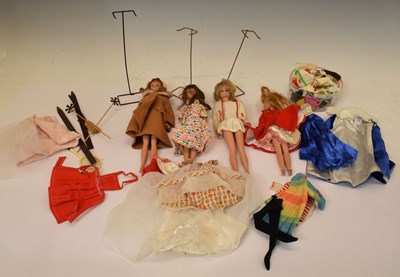 Lot 386 - Four 1960s Barbie and Skipper dolls, and accessories