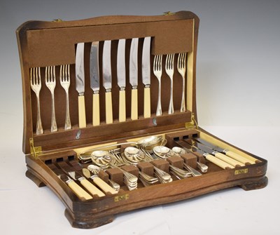 Lot 303 - Canteen of Arthur Price silver plated Old English pattern cutlery