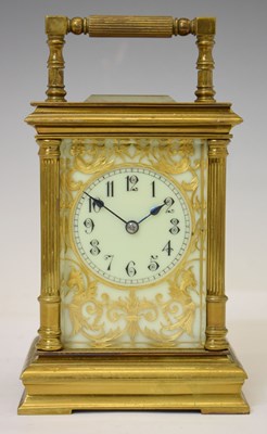 Lot 526 - Early 20th century brass carriage clock