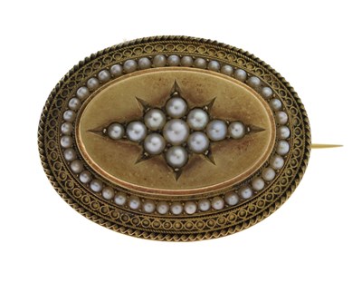 Lot 28 - Late Victorian pearl 15ct gold oval brooch