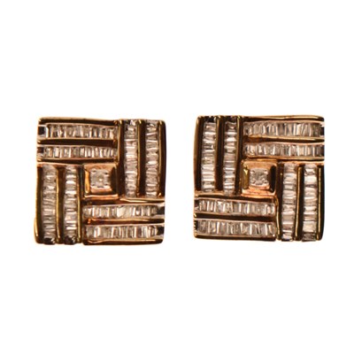 Lot 133 - Pair of diamond 9ct gold square ear studs