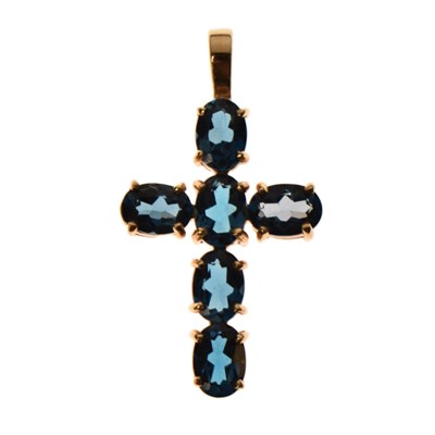 Lot 89 - 'London' blue topaz 9ct gold cross pendant