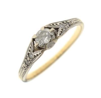 Lot 1 - Diamond solitaire yellow and white metal ring