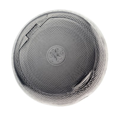 Lot 83 - Georgian silver circular snuff box