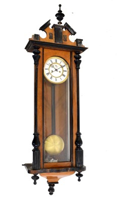 Lot 440 - Early 20th Century twin weight-driven Vienna wall clock