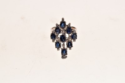 Lot 25 - Sapphire and diamond cluster ring