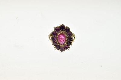 Lot 30 - Garnet and ruby cluster ring