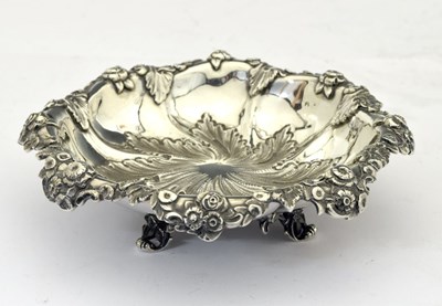 Lot 185 - Asprey (Retailers) - Late Victorian cast silver bon bon dish