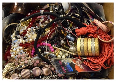 Lot 89 - Quantity of costume jewellery to include; necklaces, bracelets, bangles etc