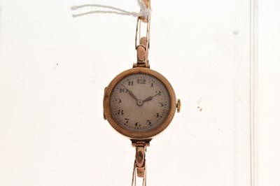 Lot 103 - Lady's 9ct wristwatch